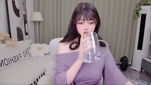 uikyy1 live XXX chat