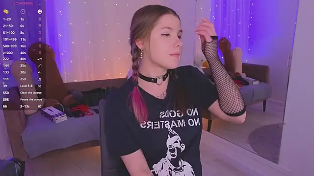 Mira_Falls' Live XXX Chat