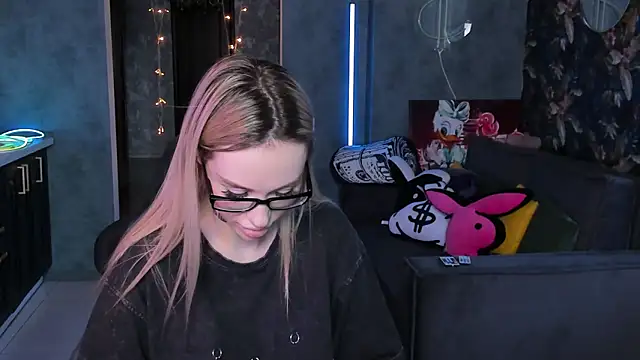 Blckmirrorr: απευθείας συνομιλία ΧΧΧ