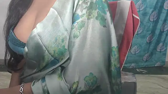 Sophia_your Chat XXX live