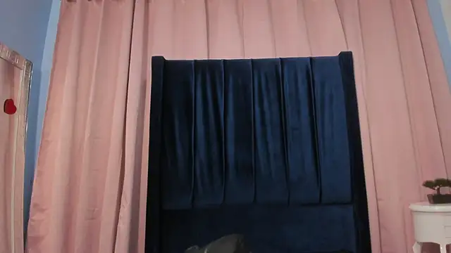 XXX chat uživo modela MarianRosse