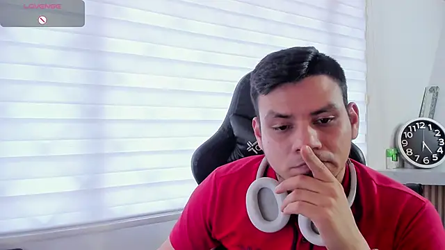 Chat XXX en directo de Rick_Adams