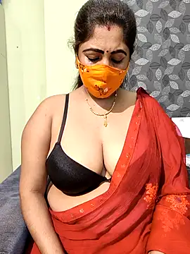 Poly_bhabi: вебкам-шоу