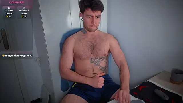 HonestAndrew Live XXX-chat