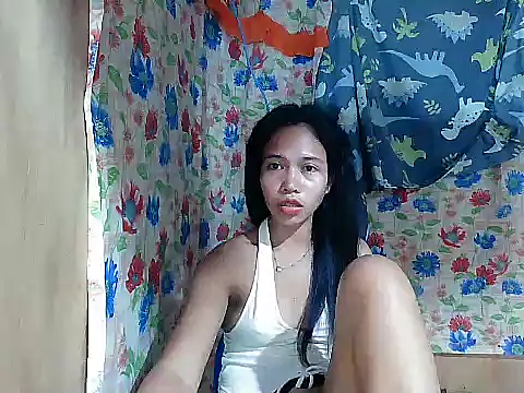 XXX chat uživo modela PinaySkinnyGirl