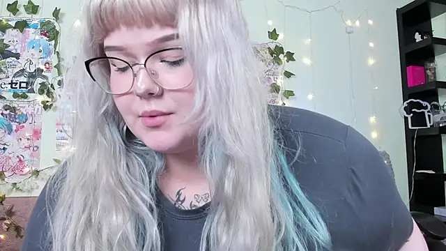 _CandyM1lky_ 即時 XXX 聊天