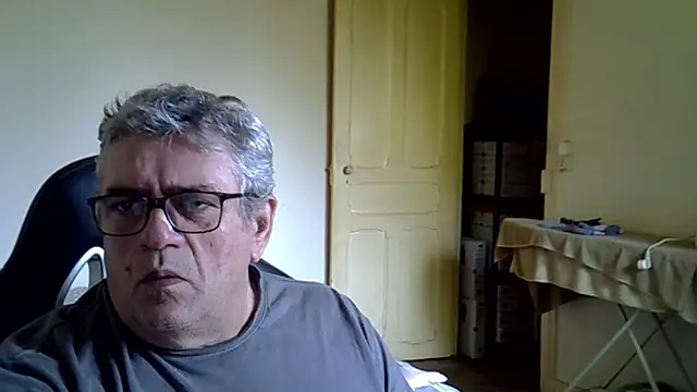 _hippo_: απευθείας συνομιλία ΧΧΧ