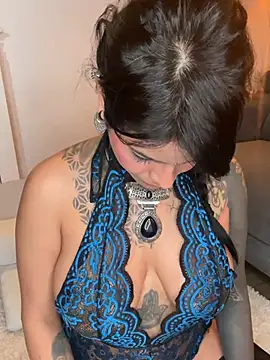 ReynaTatty Webcam show