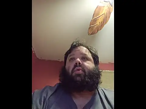 Strongbutgentle36: διαδικτυακό σόου στην κάμερα