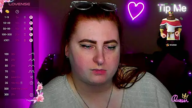 Chat +18 de Alicia_love00 ao vivo