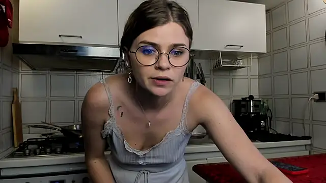 HaleyReedmen Live XXX chat