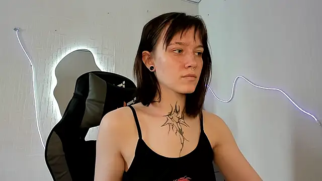 Elastikisssn Live XXX chat