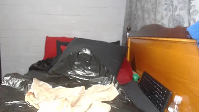 BOOTYDIVAXXX's Live XXX Chat