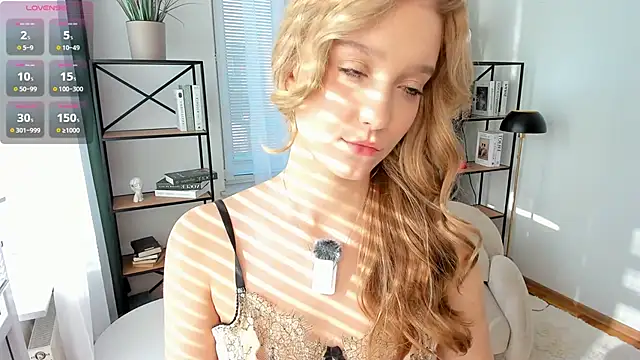 Živý XXX chat SerrenaAa