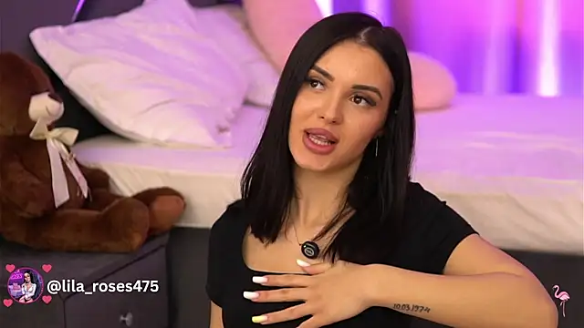 LilaRoses Adlı Modelin Canlı XXX Sohbeti