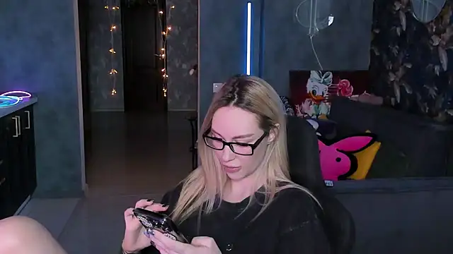 Blckmirrorr live XXX chat