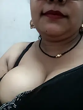 Nyra-23's Webcam Show