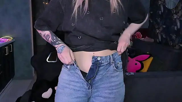 Blckmirrorr's Live XXX Chat