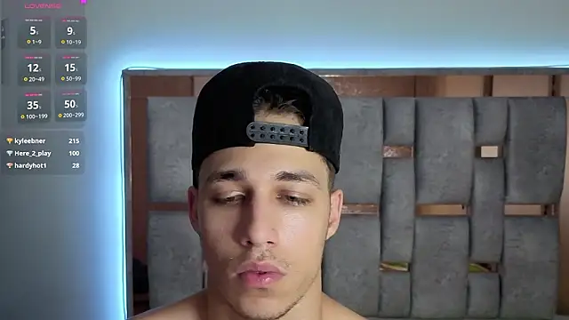 Czat XXX na żywo – orionblaze69_