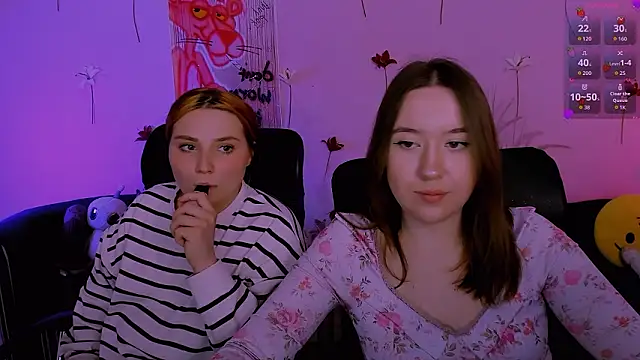 Pokazy przed kamerką – casey_meow_