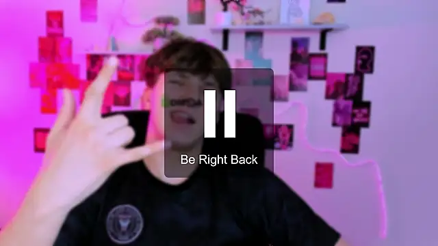 Chat XXX ao vivo de travis_wolf_