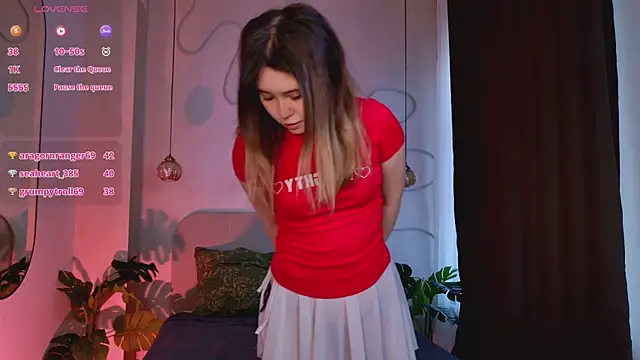 Lina_Glow 即時 XXX 聊天