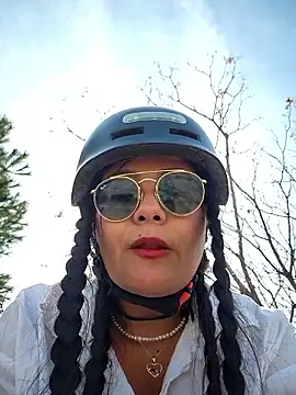 bellapaty's Live XXX Chat