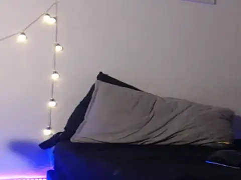 CherryH0ttie's Webcam Show