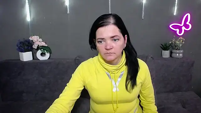 LauraFinn Live XXX-chat