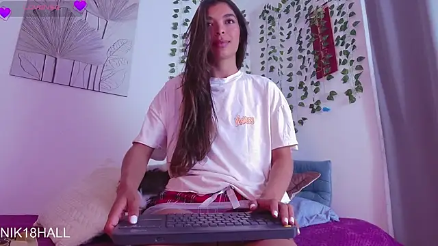 Nicolle_swt Live XXX-Chat