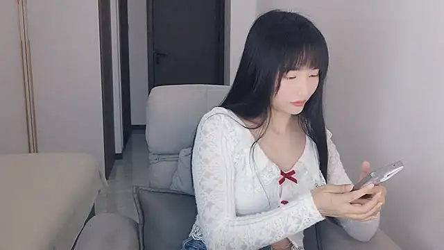 Lisa-3333's Live XXX Chat