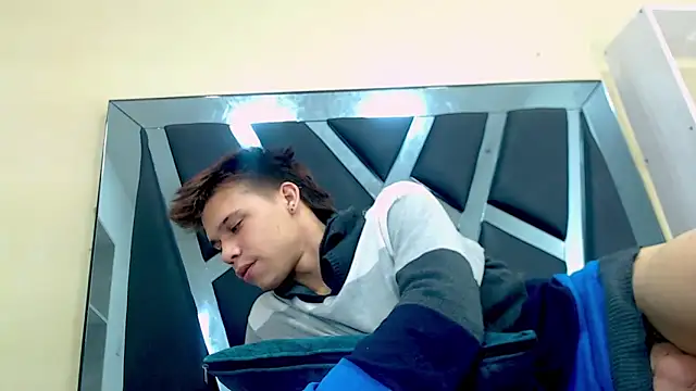 Liam_York_のウェブカメラショー