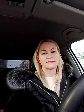 kira_saning Chat XXX in diretta