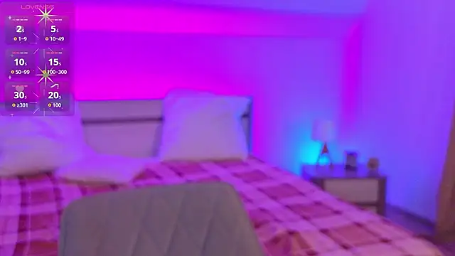 LumMina's Live XXX Chat