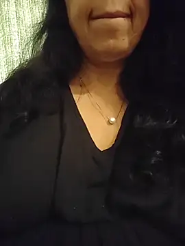 Chat XXX en directo de NakedMILFx