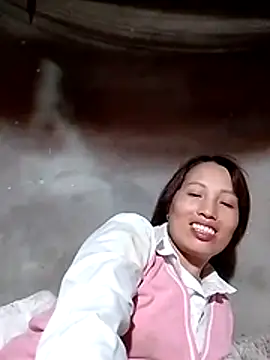 Gummiesu 网络视讯表演