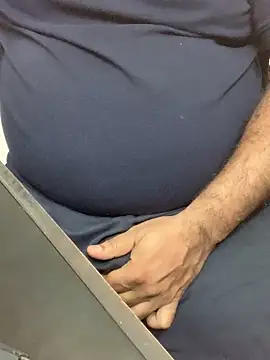 Pokazy przed kamerką – urb0nd