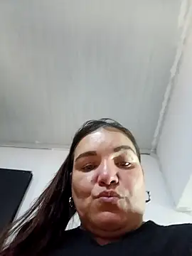 Show modela Zuleyka_69 na web-kameri