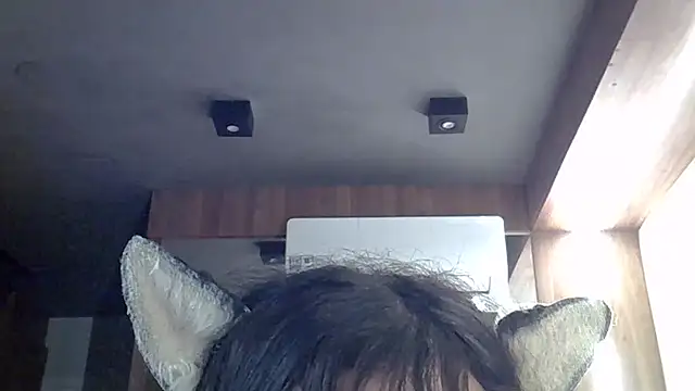 SkinnyKitten Live XXX-chat