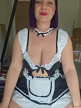 Chaudesquirt live XXX chat