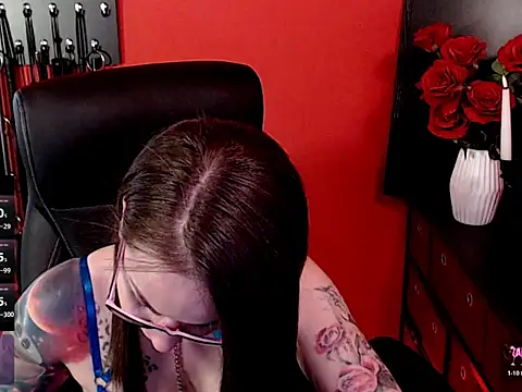 _MissJaneWarren_ Live XXX-Chat