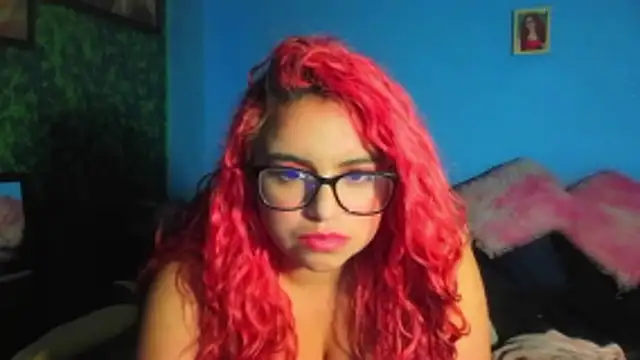 EstefyFantasy Adlı Modelin Canlı XXX Sohbeti