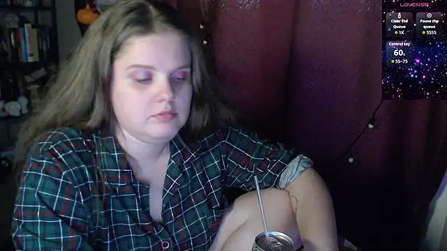 so_cute777 Adlı Modelin Canlı XXX Sohbeti