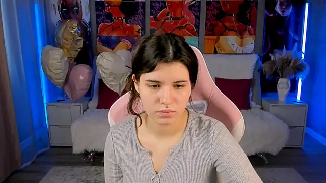 دردشة AnoraDark الجنسية المباشرة