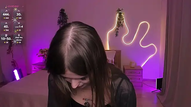 دردشة Lisa_Blossom الجنسية المباشرة