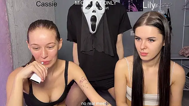 Chat XXX en directo de girls_secrets