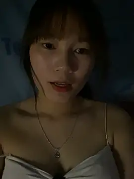 -Eidieea- লাইভ XXX চ্যাট