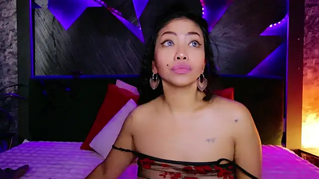 Show de ElyaQuinn na webcam