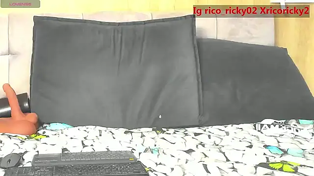 Chatroom XXX en direct de rico_ricky