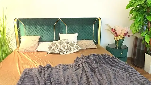 MagicPeachh_'s Live XXX Chat